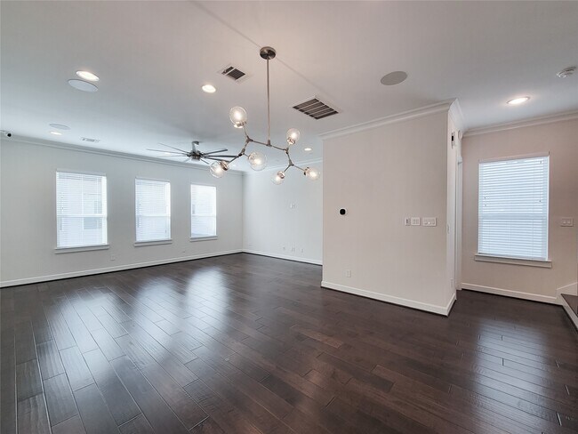 Building Photo - 845 Fisher St