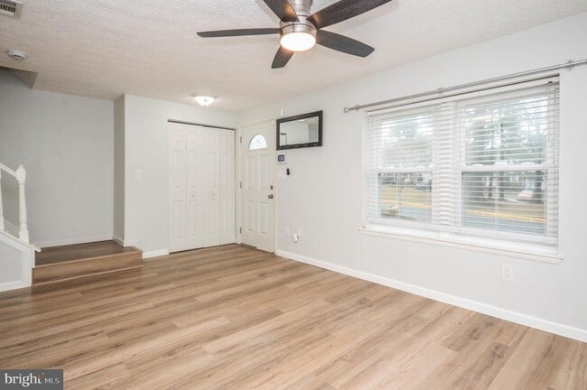 Building Photo - 12521 Laurel Grove Pl