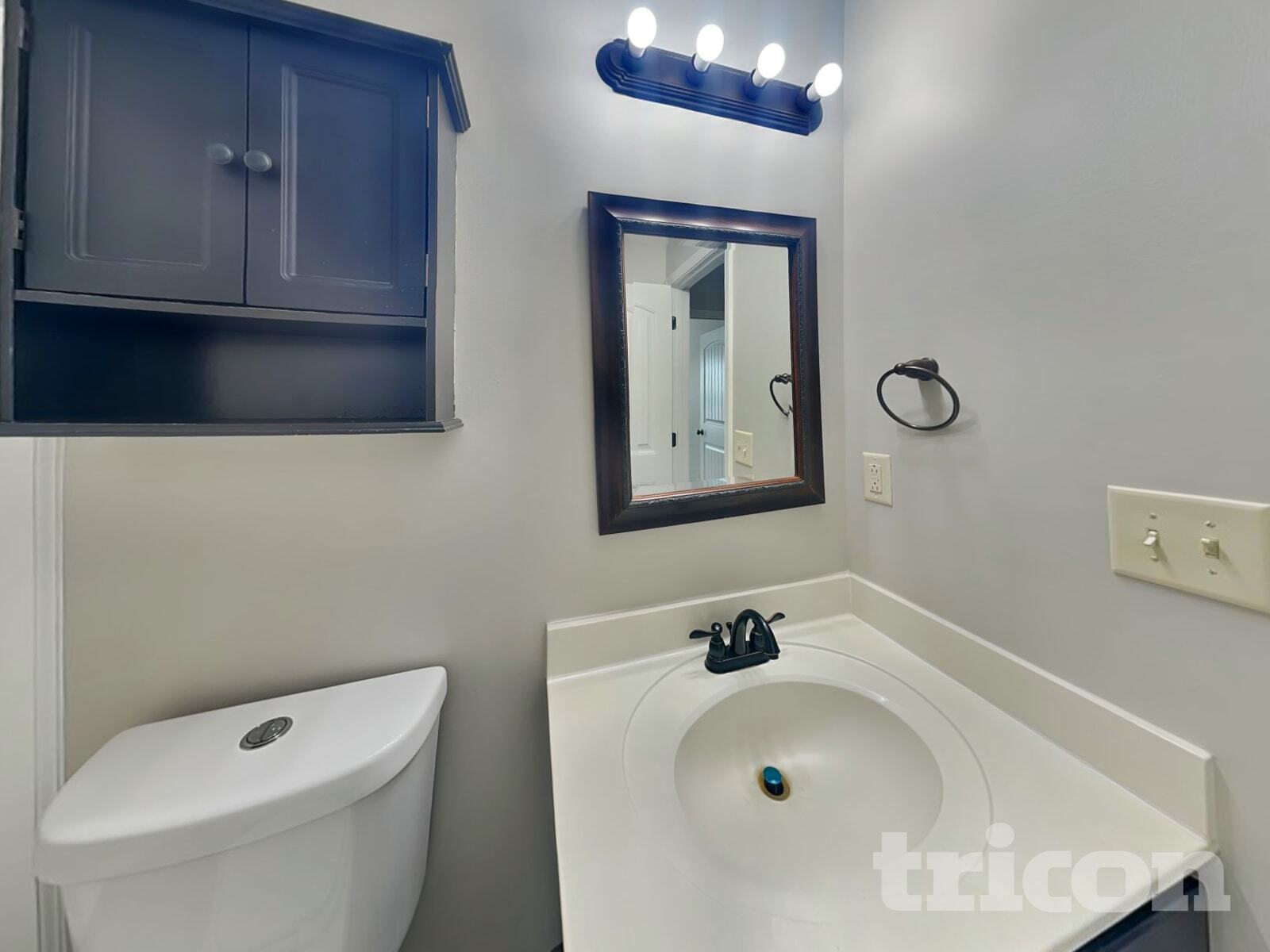 Building Photo - 1033 Dwight Eisenhower Way