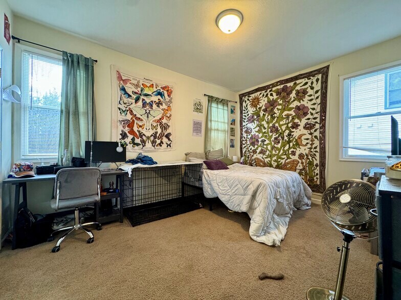 Building Photo - 107 Givens Ln