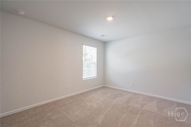 Building Photo - 1004 Bergamot Rd