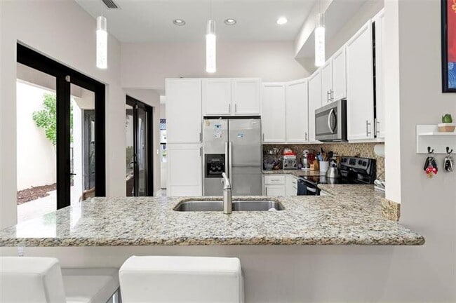 Building Photo - 8315 NW 38th St