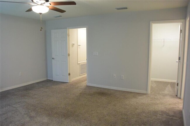 Building Photo - 1213 Grantham Dr