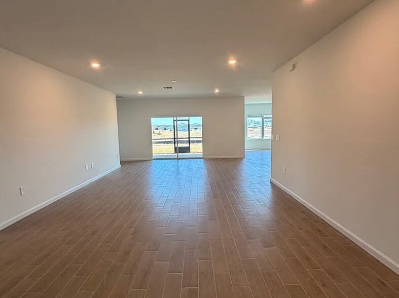 Building Photo - 6852 SW 88 Pl