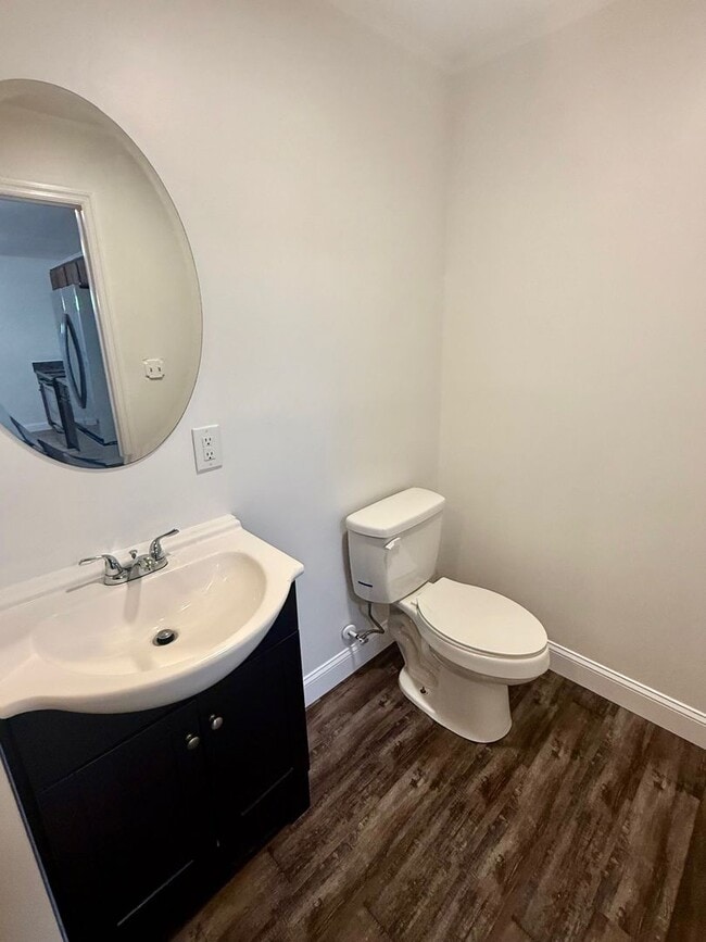 Building Photo - One bedroom, one bath house in Burlington