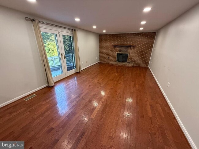 Building Photo - 14917 Lear Ln