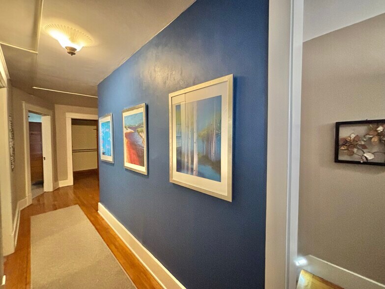 Building Photo - 20 Mansfield Pl