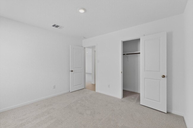 Building Photo - 3 Bedroom, 2 Bath Single-Story Lennar Home in Eastland Community