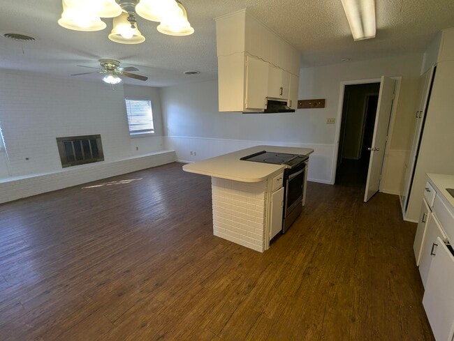 Building Photo - 5416 36th St