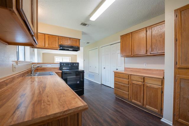 Building Photo - 2908 Stonycroft Dr