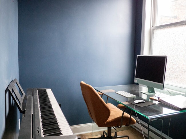 Building Photo - 276 46th St