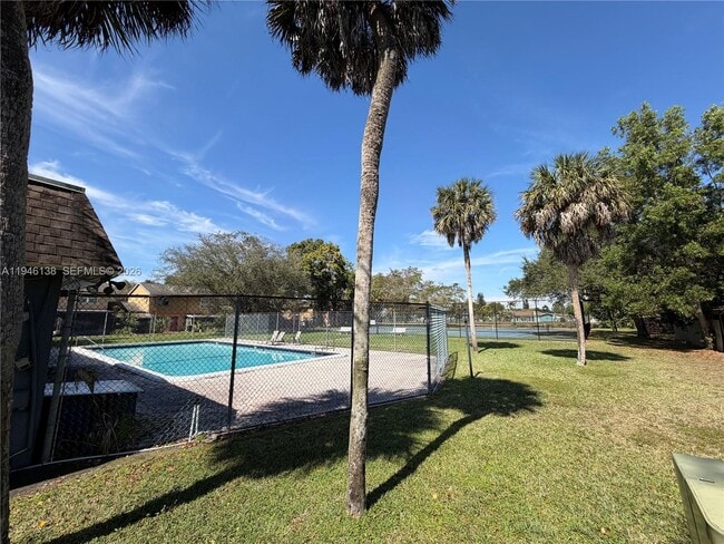 Building Photo - 7081 W Sunrise Blvd