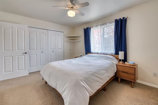 Building Photo - Spacious 4 bed/ 3 bath Hamilton Home