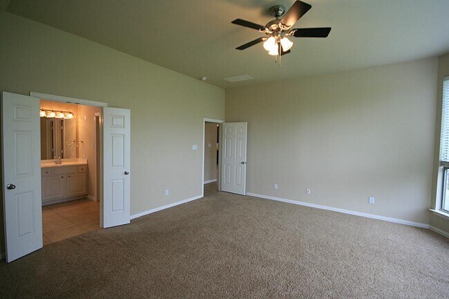 Building Photo - 5503 Baby Blue Ln