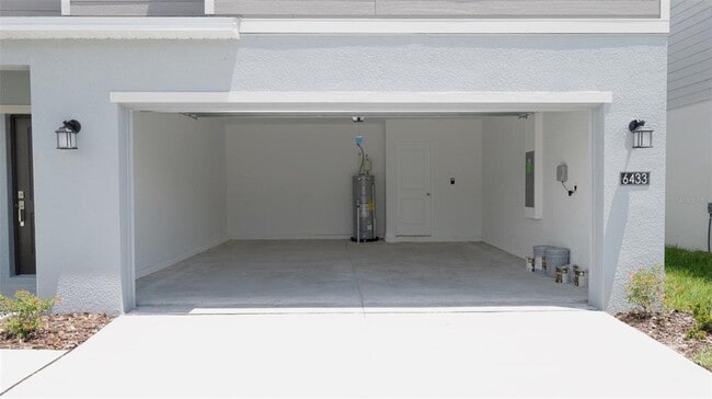 Building Photo - 6433 Domizio Dr