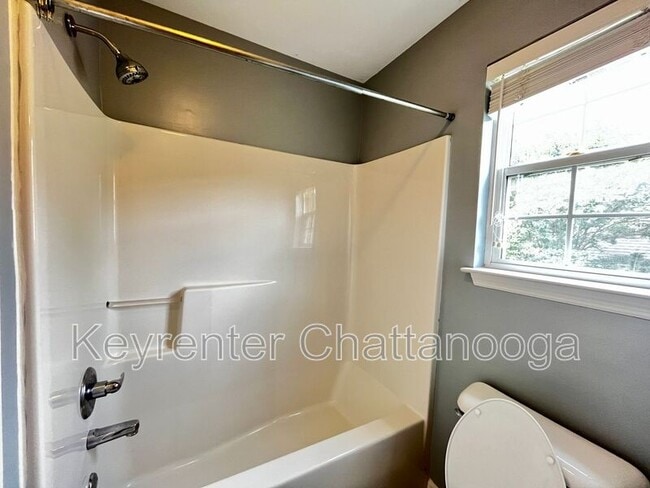 Building Photo - 5775 Crooked Creek Dr