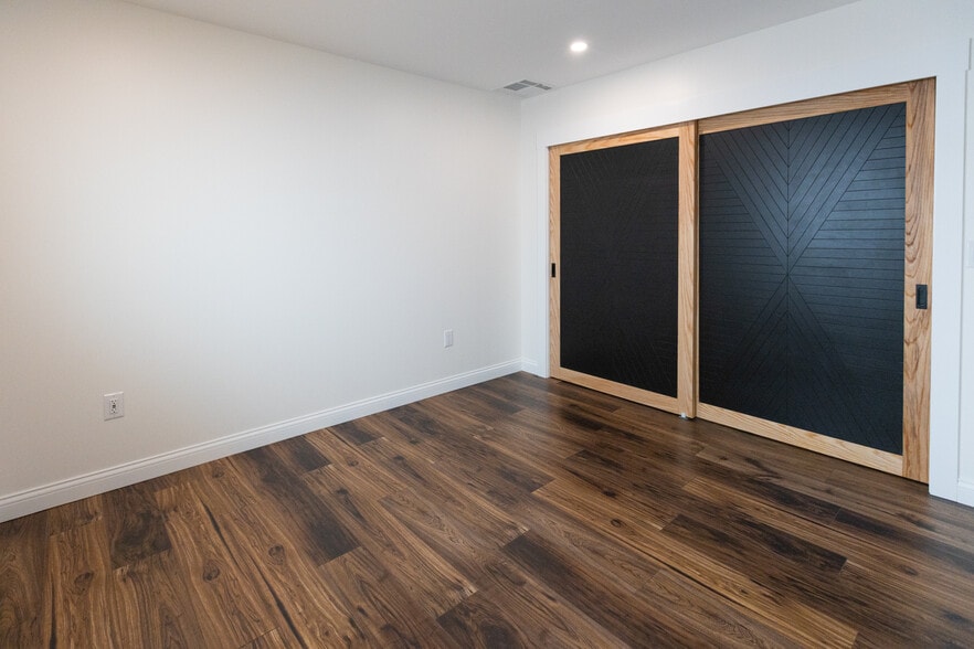 bedroom two large closet space - 953 Dennison Ave