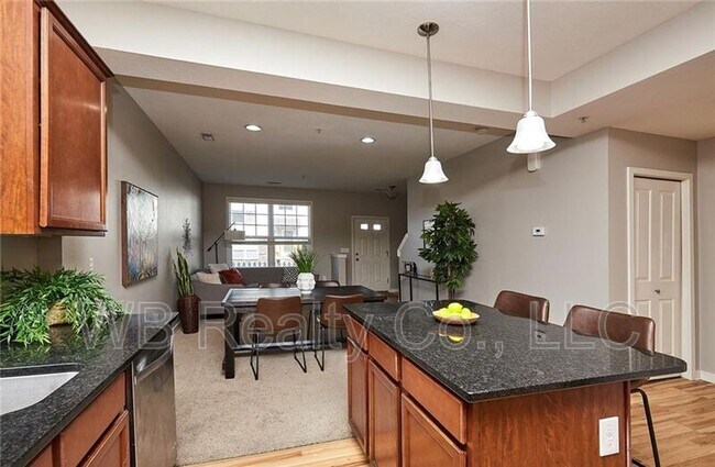 Building Photo - 180 80th St