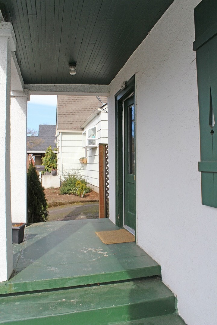 Building Photo - 3620-3628 NE 45th Ave