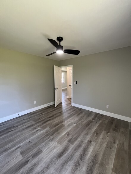 Building Photo - 971 Shannon Dr