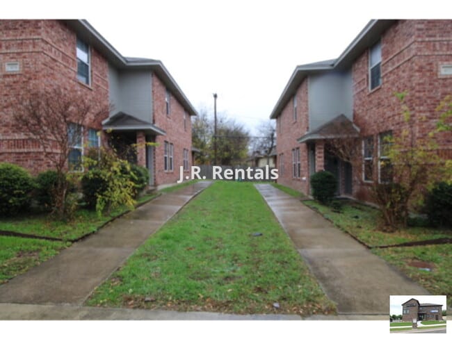 Building Photo - 402-D Bowden Ave Copperas Cove, Tx 76522