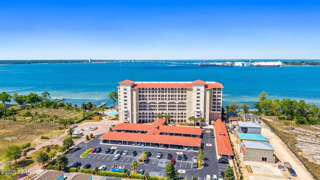 Building Photo - 2400 Grandiflora Blvd