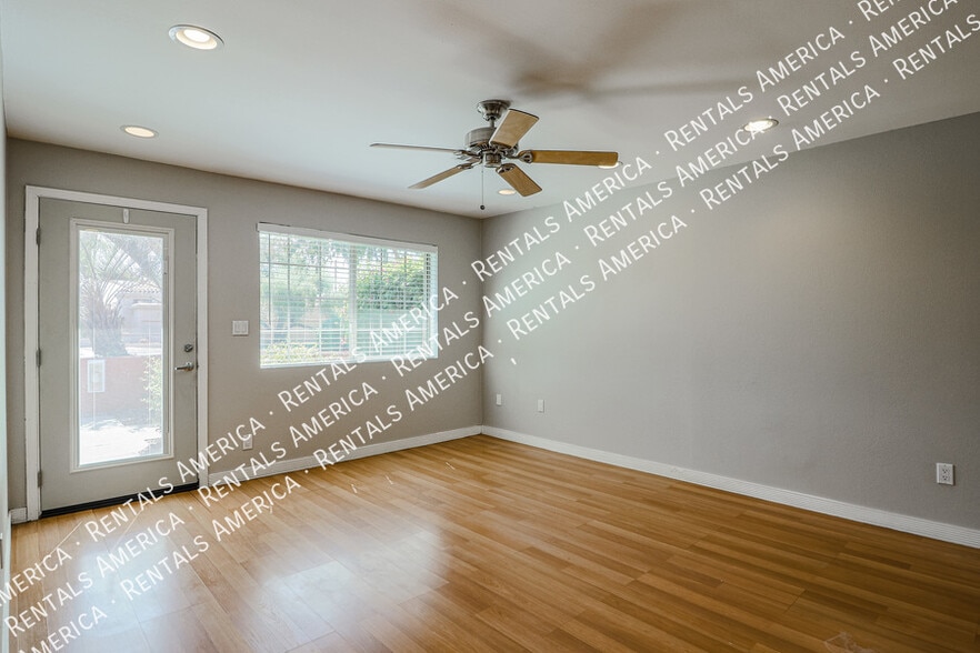 Building Photo - 1850 E Maryland Ave