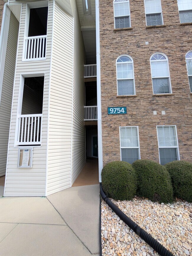 Building Photo - 9754 Leyland Dr