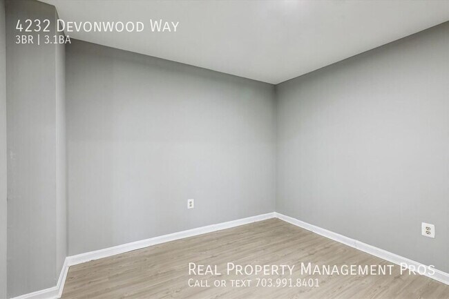 Building Photo - 4232 Devonwood Way