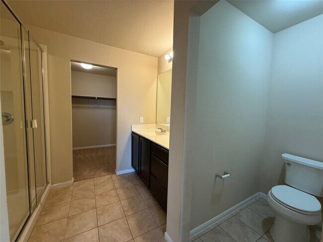 Building Photo - 503 Libani Ln