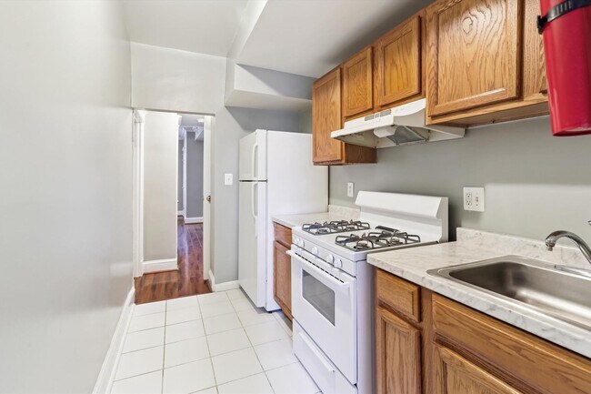 Building Photo - 1712 West Virginia Ave NE