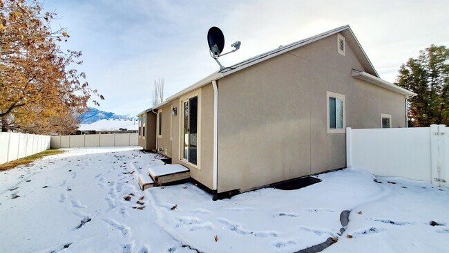 Building Photo - 4446 Shiprock Pl