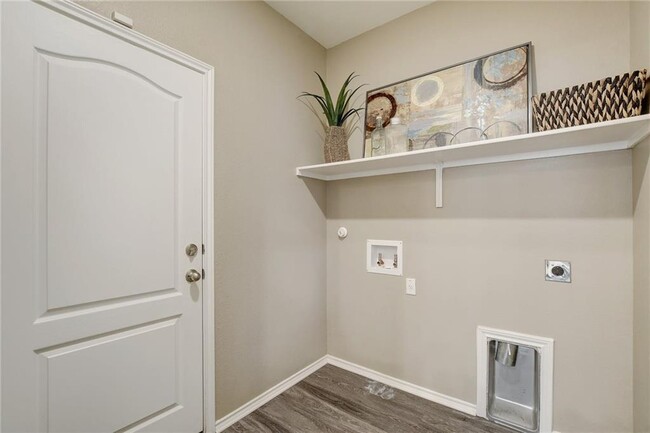 Building Photo - 311 Jarbridge Dr