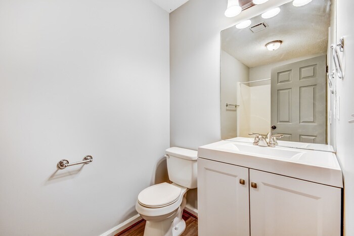 Building Photo - 25 Moss Rock Cir