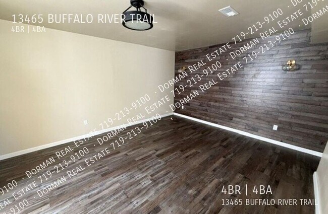 Building Photo - 13465 Buffalo River Trl W