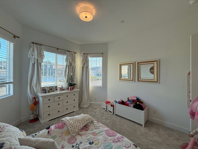 Building Photo - Executive Single-Story Living in Vintage Ranch/Rice Ranch Community