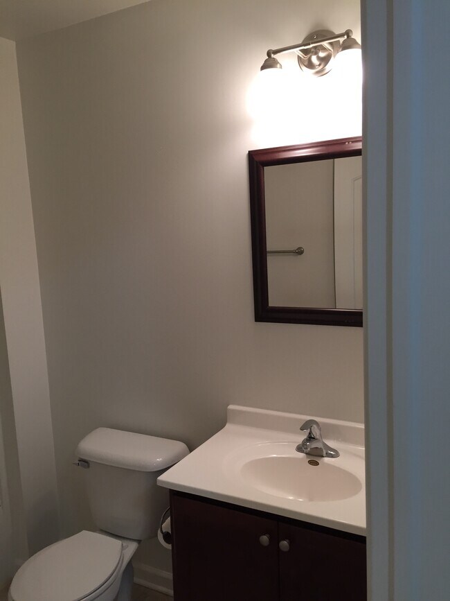 Building Photo - 1115 Ridge Creek Cir