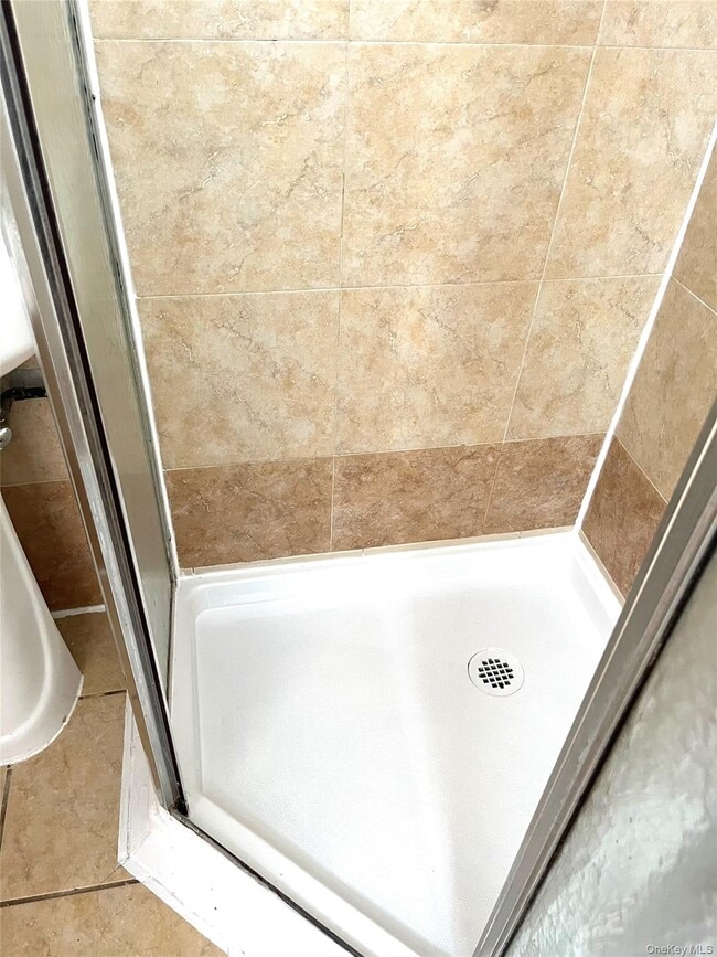 Building Photo - 82-81 88th Pl