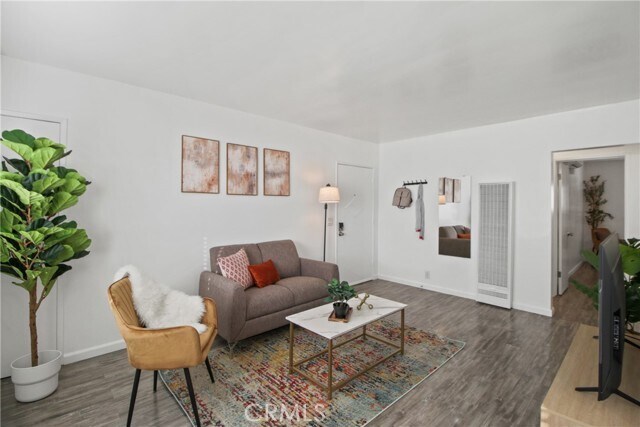 Building Photo - 837 S Sierra Vista Ave