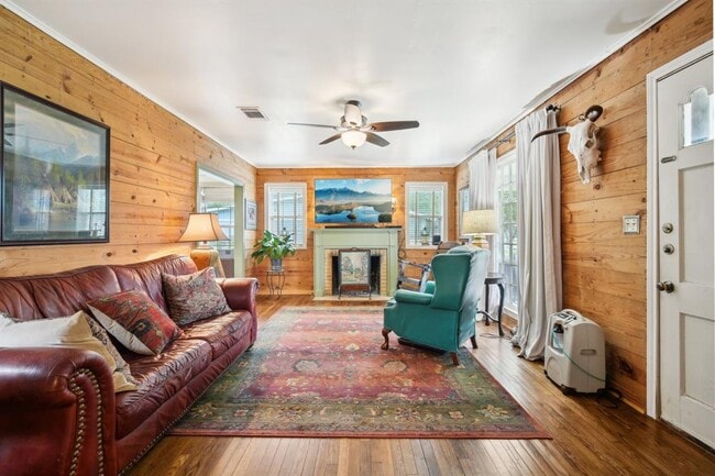 Building Photo - 801 Bishop St