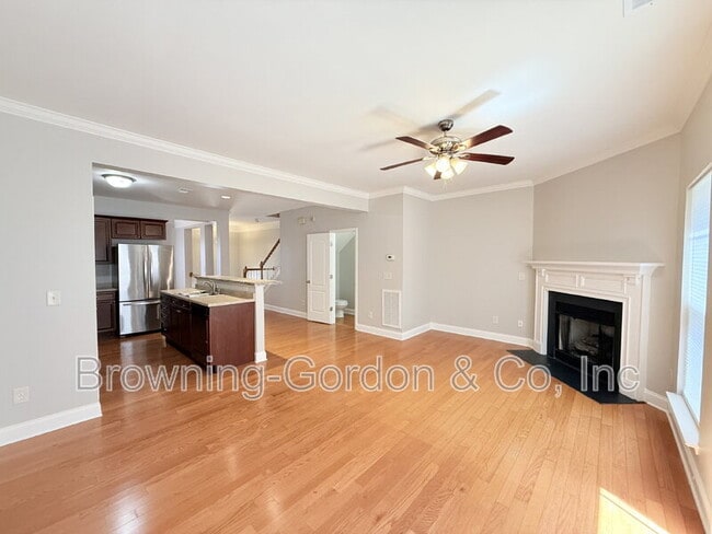 Building Photo - 1057 Woodbury Falls Dr