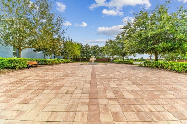 Building Photo - 5667 Chorleywood Ln