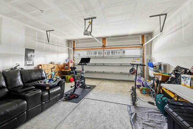 Building Photo - 801 Recess Pt Dr