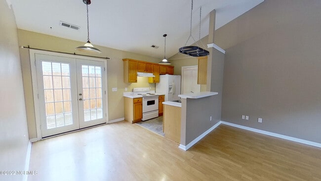 Building Photo - 811 Grathwol Dr