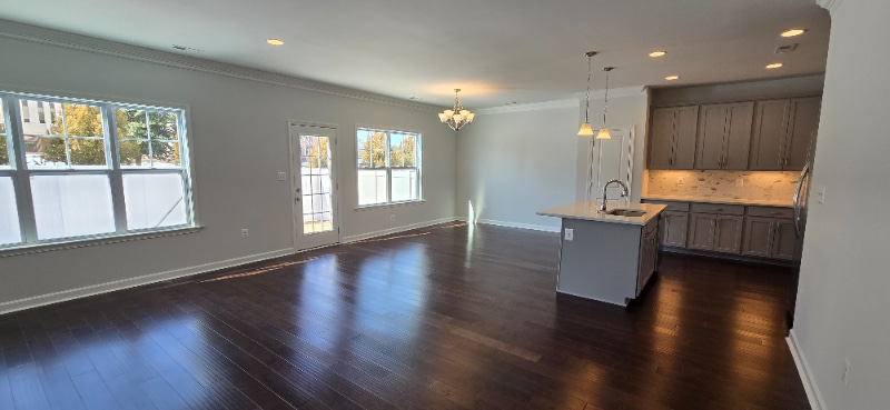 Building Photo - 8104 Side Spg Ter