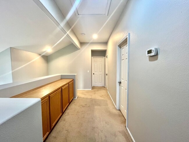 Building Photo - **$800 OFF MOVE IN BY 12/01/25**Spacious 3 Bedroom, 2.5 Bath Home with No HOA and Modern Finishes