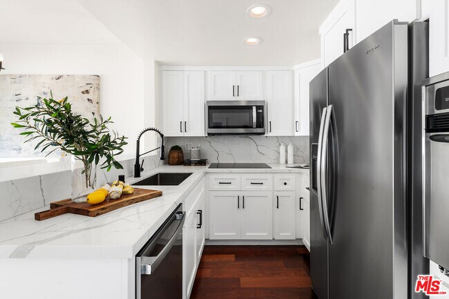 Building Photo - 18111 W Coastline Dr
