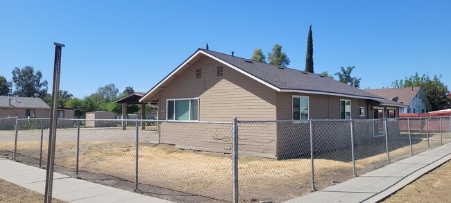 Building Photo - Beautiful home. Apply today!