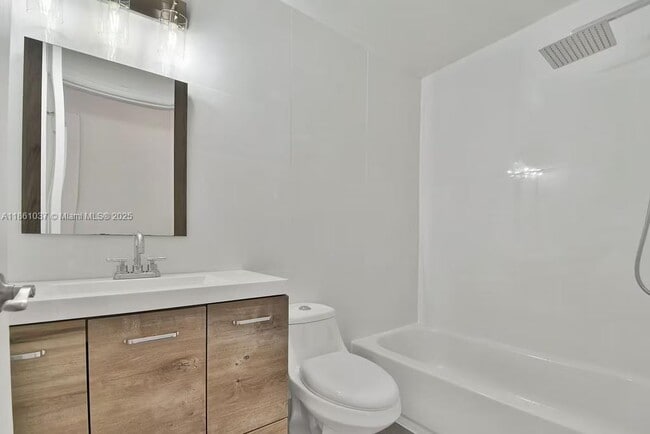 Building Photo - 3501 Magellan Cir