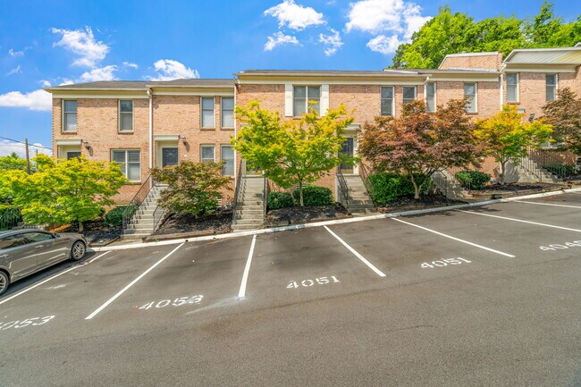 Building Photo - 4051 Heather Ct NW
